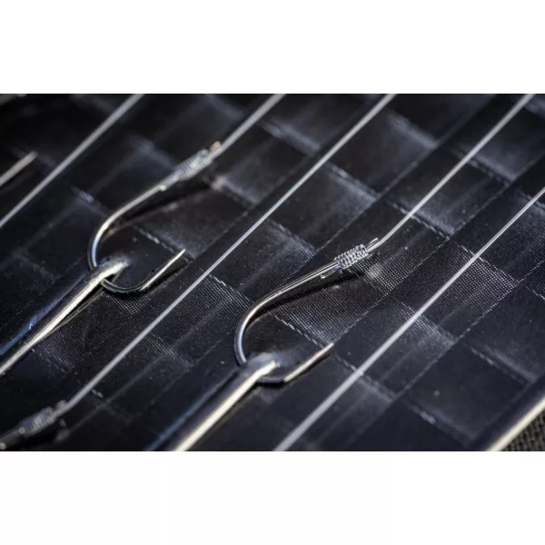 Guru Match Special Rig 10 Haak met weerhaak, met plaatje, monofil voorgeknoopte haak 8 stuks